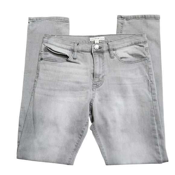 And Now This Stylish Skinny Gray Denim Jeans - Picture 4 of 7